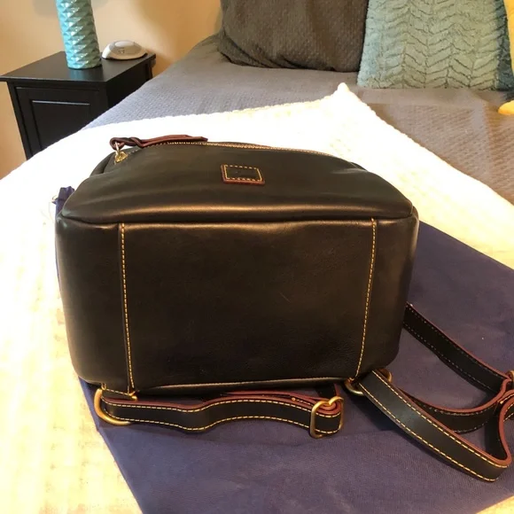 Dooney & Bourke Florentine Ronnie backpack - Picture 5 of 8